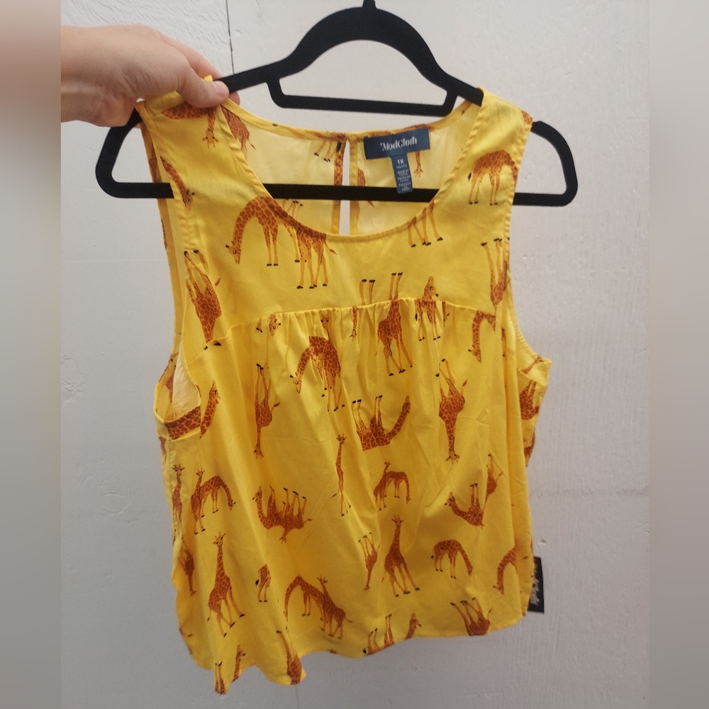 Modcloth Befitted For Beaming Yellow Giraffe Patterned Cotton Sleeveless Top - Picture 9 of 10